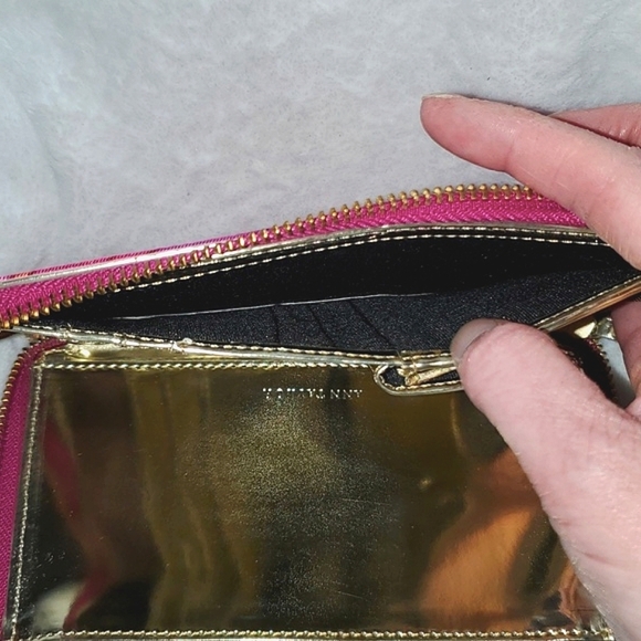 Ann Taylor Organizing Wallet on Chain - Picture 11 of 14